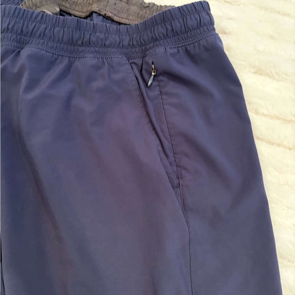 RHONE Navy Blue Athletic Shorts XL - Picture 2 of 5